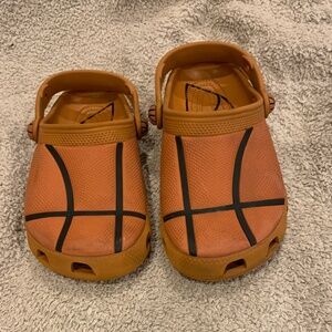 Kids basketball crocs